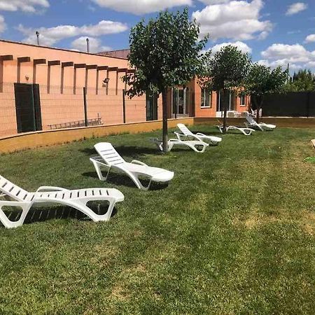 Vila Agradable Casa Con Chimenea Interior Y Barbacoa. Graja de Iniesta Exteriér fotografie