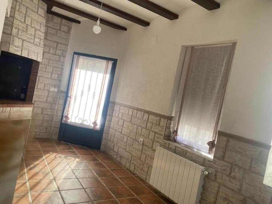 Vila Agradable Casa Con Chimenea Interior Y Barbacoa. Graja de Iniesta Exteriér fotografie