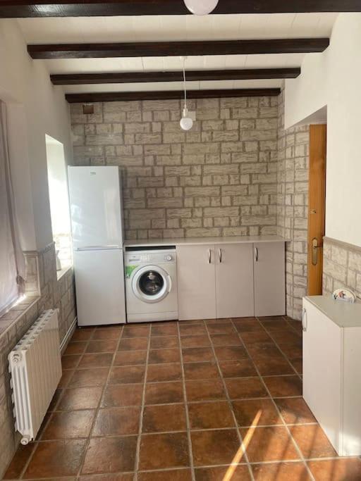 Vila Agradable Casa Con Chimenea Interior Y Barbacoa. Graja de Iniesta Exteriér fotografie
