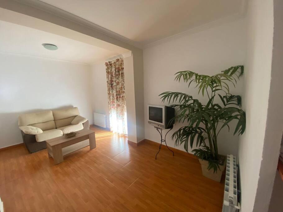 Vila Agradable Casa Con Chimenea Interior Y Barbacoa. Graja de Iniesta Exteriér fotografie