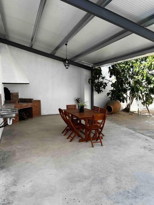 Vila Agradable Casa Con Chimenea Interior Y Barbacoa. Graja de Iniesta Exteriér fotografie